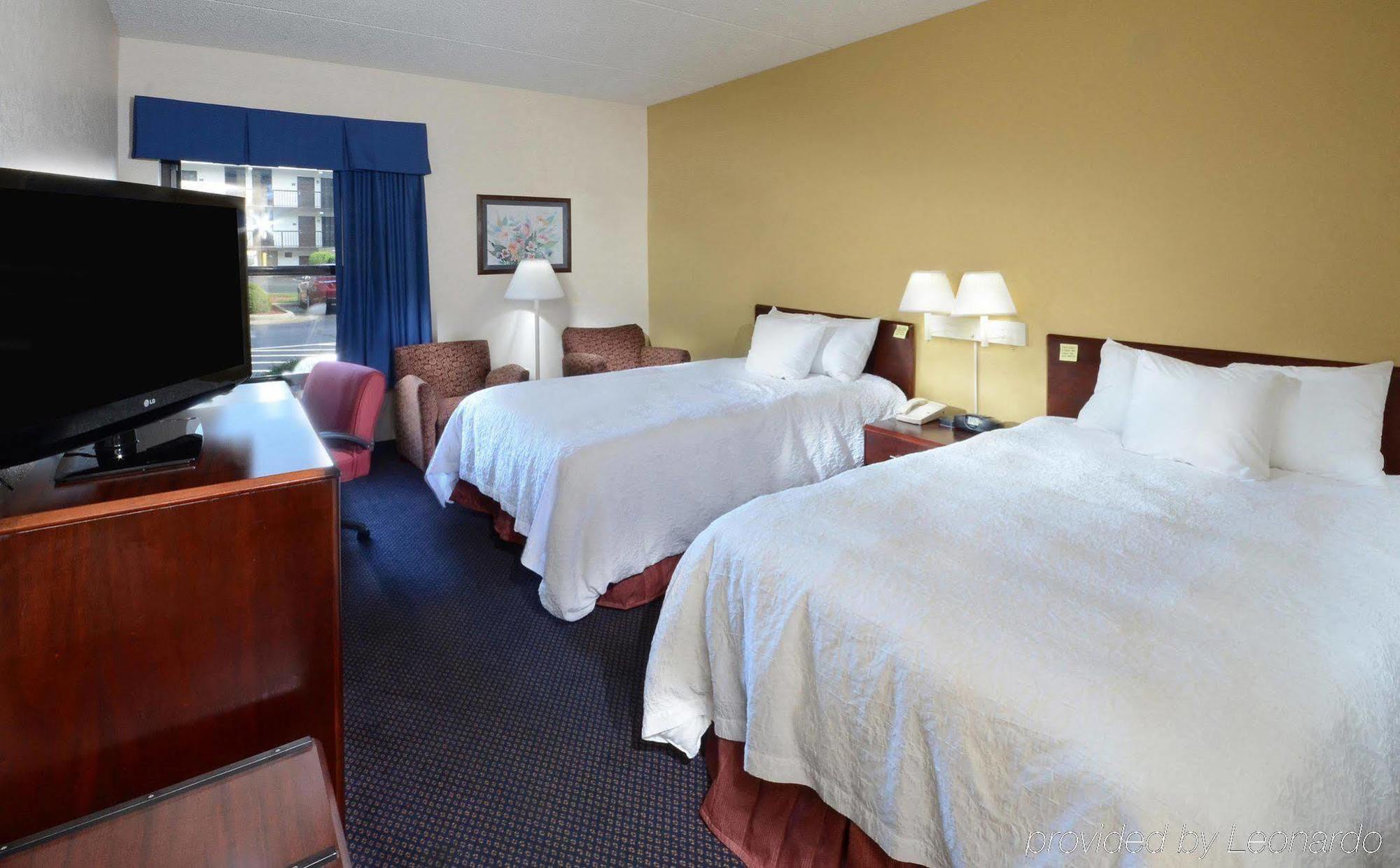 Hampton Inn Roxboro Exterior foto